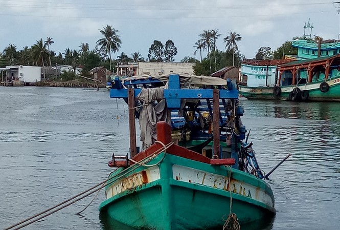 Tìm thấy chiếc tàu và thi thể 3 thuyền viên trên biển Cà Mau Tìm thấy chiếc tàu và thi thể 3 thuyền viên trên biển Cà Mau