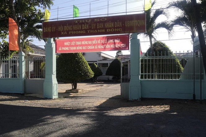 Đề xuất cách chức Chủ tịch xã 'mang phở' cho phụ nữ vắng chồng Trụ sở UBND xã nông thôn mới Phong Thạnh Đông