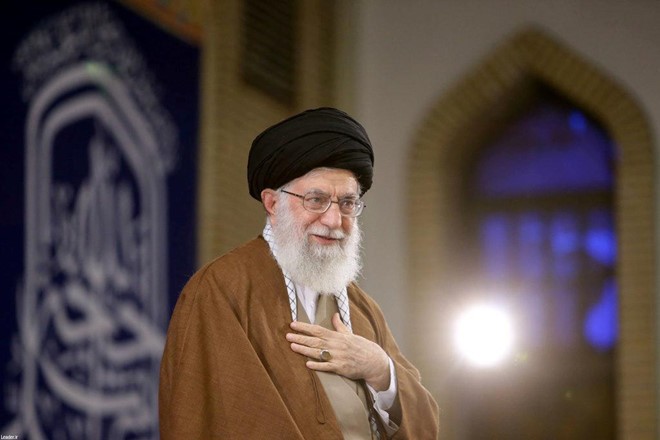 THẾ GIỚI 24H: Mỹ áp lệnh trừng phạt mới đối với Iran Lệnh trừng phạt mới của Mỹ nhằm ngăn lãnh tụ tối cao Khamenei tiếp cận các nguồn tài chính. Ảnh: Reuters