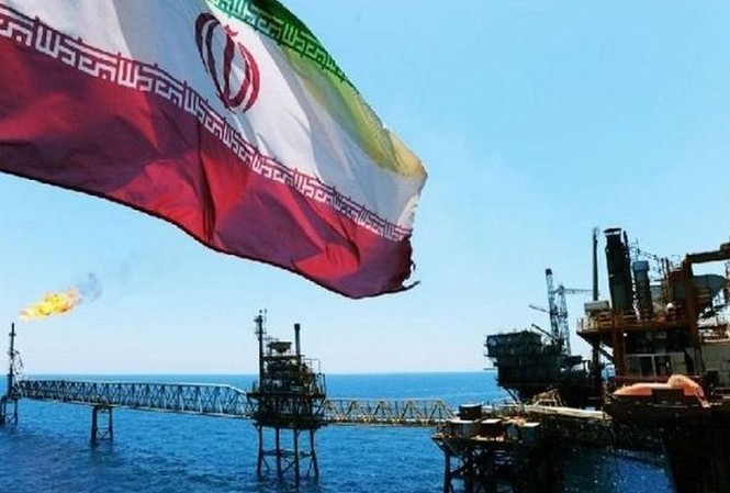 THẾ GIỚI 24H: Mỹ trừng phạt quốc gia mua dầu của Iran Ảnh minh họa: Reuters