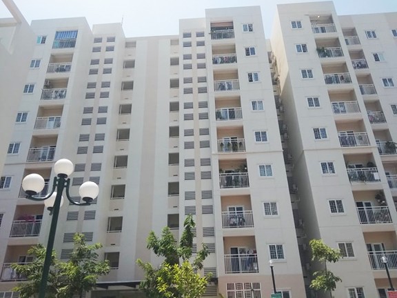 Thanh niên bò sát đất ngó váy cô gái trong thang máy không phải dân chung cư Chung cư Simona nơi xảy ra sự việc. Ảnh: Tr.Định