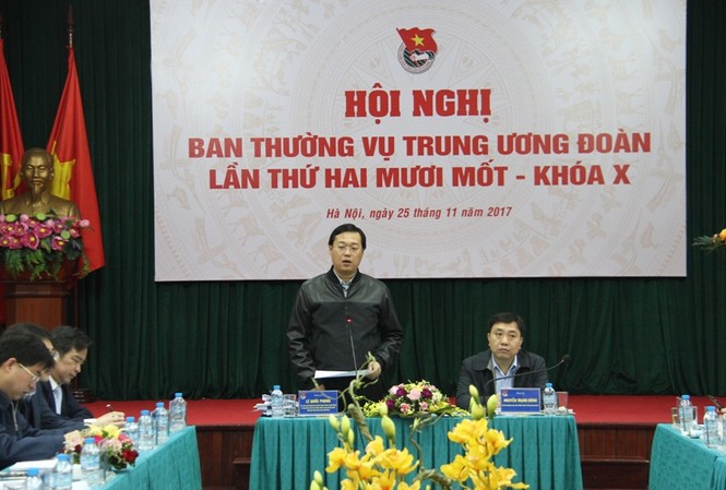 Giáo dục lý tưởng, xây dựng bản lĩnh thanh niên thời đại mới Theo Bí thư thứ nhất T.Ư Đoàn Lê Quốc Phong giáo dục lý tưởng cách mạng cho thanh niên là nhiệm vụ hàng đầu của tổ chức Đoàn