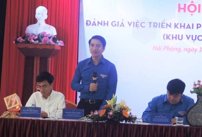 Trong 5 năm thu hơn 7.000 tấn giấy vụn từ 'Kế hoạch nhỏ' Anh Nguyễn Ngọc Lương, Bí thư T.Ư Đoàn, Chủ tịch Hội đồng Đội T.Ư dự và chủ trì hội nghị.