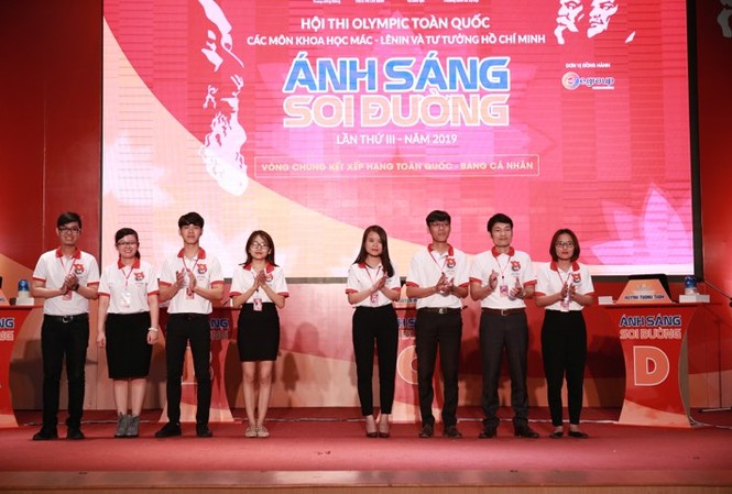 Chung kết toàn quốc bảng cá nhân Hội thi 'Ánh sáng soi đường' 8 thí sinh xuất sắc tham gia Vòng chung kết xếp hạng toàn quốc bảng cá nhân Hội thi "Ánh sáng soi đường" lần thứ III, năm 2019