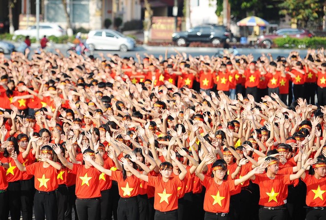 Cuộc thi trực tuyến tìm hiểu về Đảng Cộng sản Việt Nam do T.Ư Đoàn tổ chức là một trong những hoạt động thiết thực nằm trong đợt hoạt động kỷ niệm 90 năm Ngày thành lập Đảng Cộng sản Việt Nam (03/02/1930 - 03/02/2020). Ảnh: Dương Triều