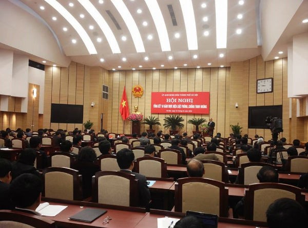 'Thay thế cán bộ cửa quyền, vòi vĩnh' Hội nghị tổng kết phòng chống tham nhũng tại Hà Nội sáng 15/3. Ảnh LD