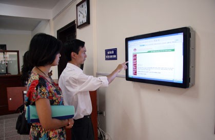 Hà Nội triển khai dịch vụ khai sinh, khai tử trực tuyến tại 144 phường Ngày mai Hà Nội sẽ triển khai dịch vụ công trực tuyến tại 144 phường