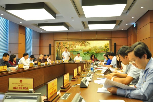 Sửa Bộ luật hình sự: Không vì sức ép thời gian mà bỏ qua chất lượng Phiên thảo luận tổ tại đoàn Hà Nội