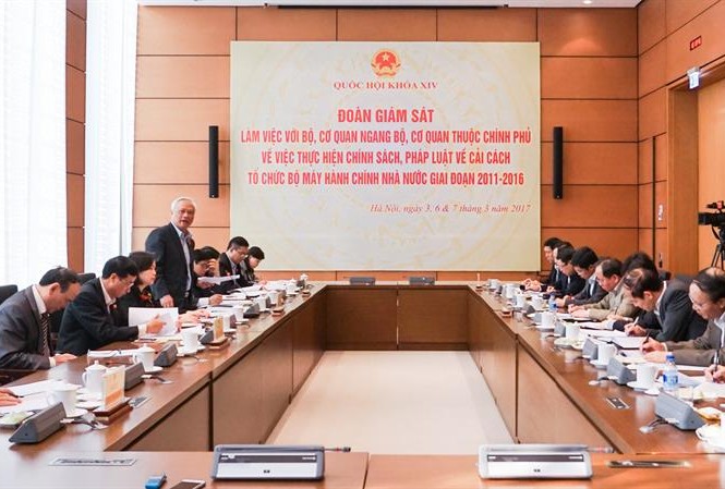 Bộ Tài chính: Giảm 1.499 đầu mối nhưng công chức ít biến động Đoàn giám sát làm việc với các bộ ngành về tổ chức bộ máy nhà nước