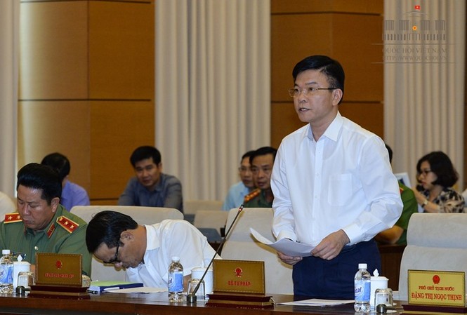 Chất vấn các thành viên Chính phủ hai nhóm vấn đề Bộ trưởng Bộ Tư pháp Lê Thành Long
