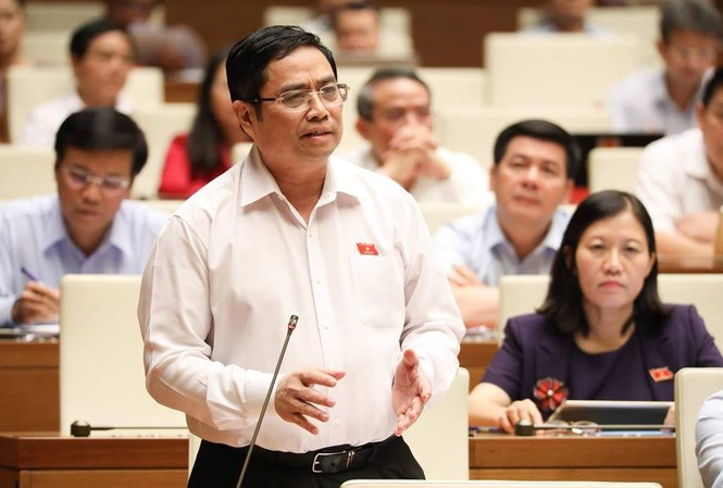 Trưởng Ban Tổ chức T.Ư đề nghị sửa Luật Công đoàn Trưởng Ban Tổ chức T.Ư Phạm Minh Chính. Ảnh Như Ý