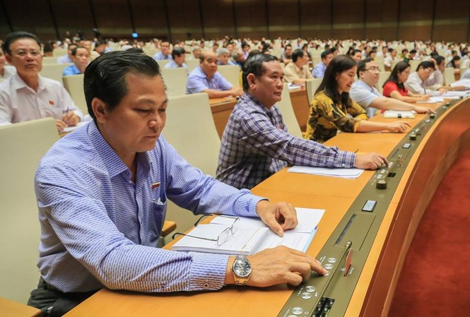 Bảo đảm chủ quyền quốc gia, thống nhất và toàn vẹn lãnh thổ Quốc hội đã thông qua dự thảo Luật Đo đạc và bản đồ. Ảnh Như Ý