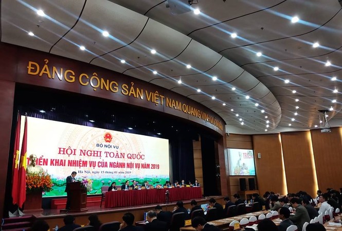 Hết năm 2018 số lượng cục, tổng cục trong bộ đều tăng Sáng 15/1, Bộ Nội vụ tổ chức Hội nghị toàn quốc triển khai nhiệm vụ của ngành nội vụ năm 2019