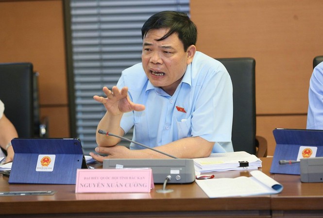 Buôn lậu tôm càng đỏ: Sẽ xử lý hình sự Bộ trưởng Nông nghiệp Nguyễn Xuân Cường. Ảnh Như Ý