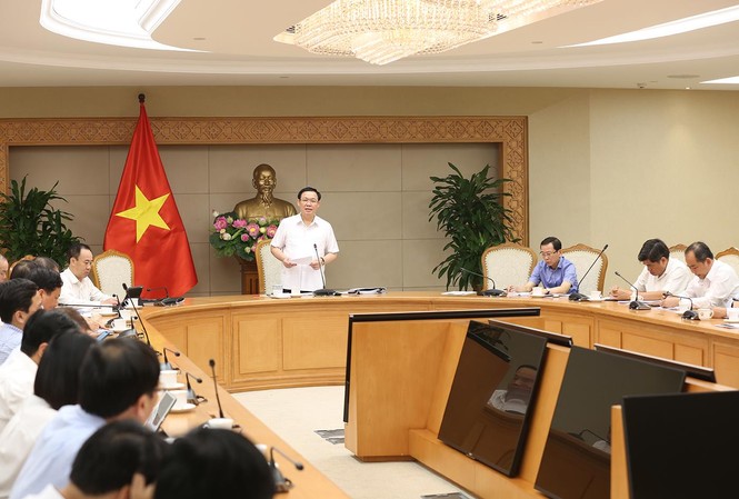 Nhiều xã ở Cà Mau, Hà Tĩnh bị thu hồi quyết định chuẩn nông thôn mới Phó Thủ tướng Vương Đình Huệ chủ trì phiên họp