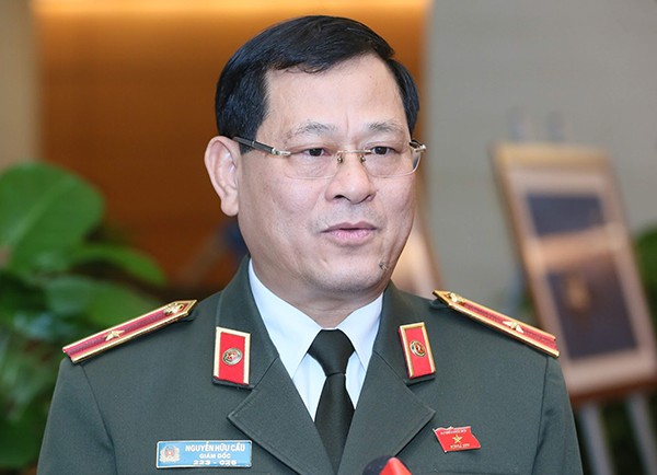 Tướng Nguyễn Hữu Cầu: Đề nghị cấm kinh doanh bào thai, bóng cười, thám tử tư Thiếu tướng Nguyễn Hữu Cầu, Giám đốc Công an tỉnh Nghệ An