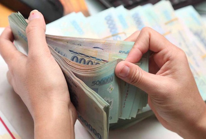 Nợ lương 15 ngày 'ông chủ' phải đền tiền người lao động Ảnh minh họa