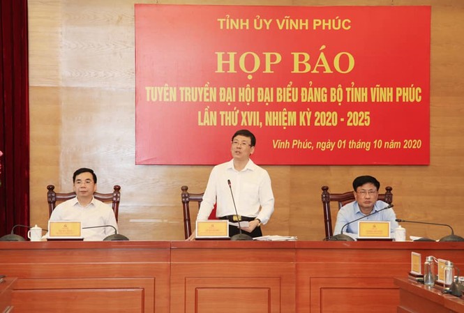 Vĩnh Phúc đặt mục tiêu thu nhập trên 80 triệu đồng/người vào năm 2025 Lãnh đạo tỉnh Vĩnh Phúc chủ trì buổi họp báo