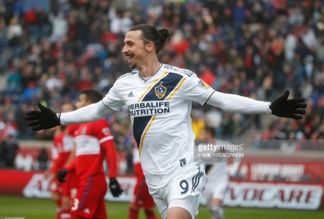Ibrahimovic quay lại khoác áo tuyển Thụy Điển? Ibrahimovic quay lại khoác áo tuyển Thụy Điển?