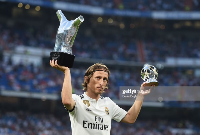 Hazard tin Luka Modric đoạt danh hiệu “Quả bóng vàng” Hazard tin Luka Modric đoạt danh hiệu “Quả bóng vàng”