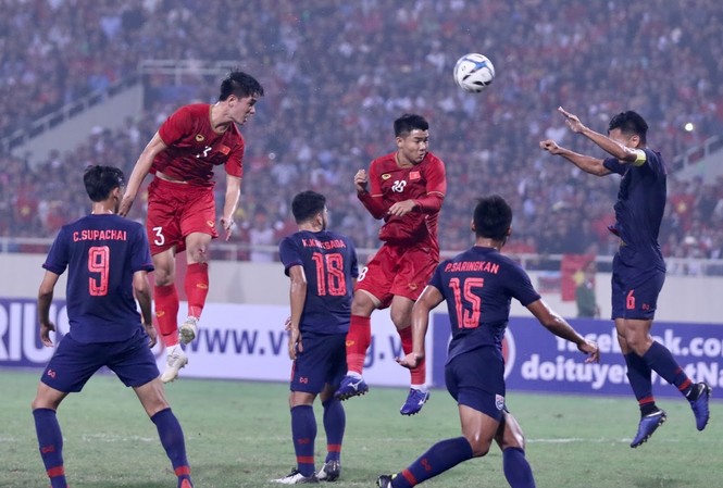 Thắng oai hùng Thái Lan, U23 Việt Nam nhận thưởng nóng 1,5 tỷ đồng Thắng oai hùng Thái Lan, U23 Việt Nam nhận thưởng nóng 1,5 tỷ đồng