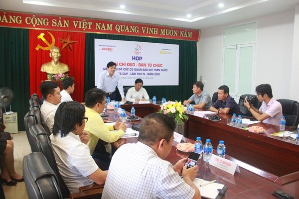 Báo Tiền Phong tham dự giải bóng đá Press Cup 2019 Báo Tiền Phong tham dự giải bóng đá Press Cup 2019
