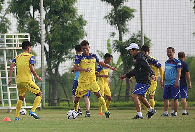 HLV Park Hang Seo nhận tin dữ cho chiến dịch SEA Games HLV Park Hang Seo nhận tin dữ cho chiến dịch SEA Games