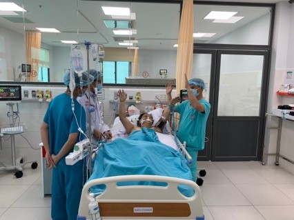 Hút 700ml dịch màng ngoài tim cứu sống bệnh nhân từ… 'cõi chết' Bệnh nhân đã ổn định sức khoẻ sau ca phẫu thuật