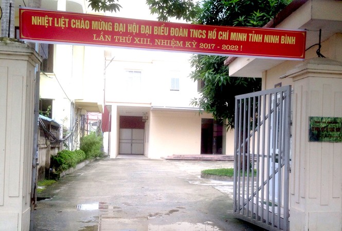 Giám đốc Sở đánh tài xế túi bụi vì đi nhầm đường Sở KH&CN tỉnh Ninh Bình.