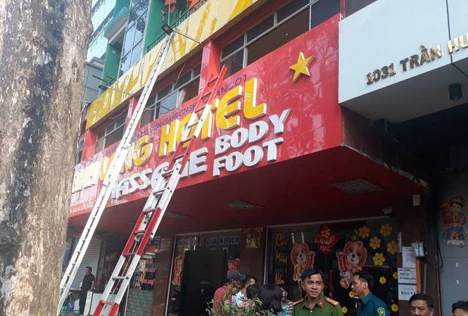 Giải cứu 19 người trong đám cháy nhà cao tầng ở Sài Gòn Hiện trường vụ cháy.