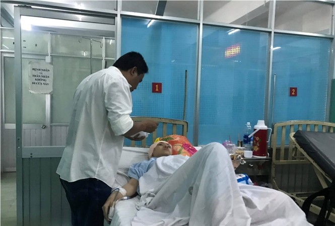 Thông tin sốc vụ 2 cô gái bị bắn tại phòng trọ ở Sài Gòn Nạn nhân đang được điều trị tại bệnh viện.