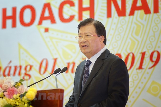 Phó Thủ tướng: Năm 2019 khởi công cao tốc Bắc Nam, sân bay Long Thành Phó Thủ tướng Trịnh Đình Dũng chỉ đạo tại Hội nghị