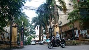 Cựu thứ trưởng Bộ Giáo dục và đào tạo xin được giữ lại nhà công vụ Nhà công vụ Hoàng Cầu (Đống Đa, Hà Nội).