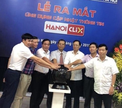 Ứng dụng Hanoi Clix chính thức ra mắt Các khách mời có mặt cùng bấm nút khởi động ứng dụng Hanoi Clix ngày 19/6/2019.
