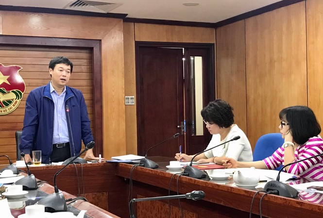 Cần nhiều hình thức tôn vinh sáng kiến của người lao động Bí thư thứ nhất Trung ương Đoàn làm việc với BCH Công đoàn cơ quan Trung ương Đoàn. Ảnh: Minh Tuấn