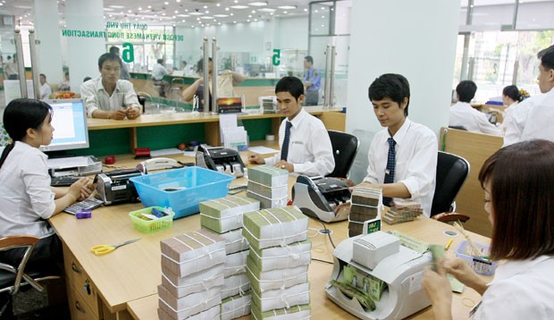Ba lĩnh vực tuyển dụng thu hút người trẻ Các nhu cầu tuyển dụng phần lớn vẫn ở lĩnh vực sản xuất (chiếm 38%), lĩnh vực bán lẻ và hàng tiêu dùng (chiếm 15%), mảng tài chính - ngân hàng - bảo hiểm (chiếm 12%). Ảnh: minh họa