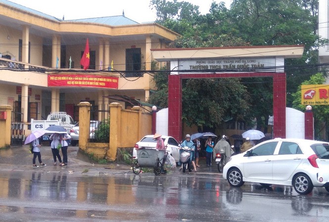 Một học sinh lớp 6 tử vong vì ngã từ tầng 4 Trường Trần Quốc Toản, nơi em Nguyễn Công Minh ngã từ tầng 4 xuống đất.