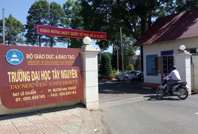 Một cán bộ Đại học Tây Nguyên bị bắt trên chiếu bạc Trường Đại học Tây Nguyên