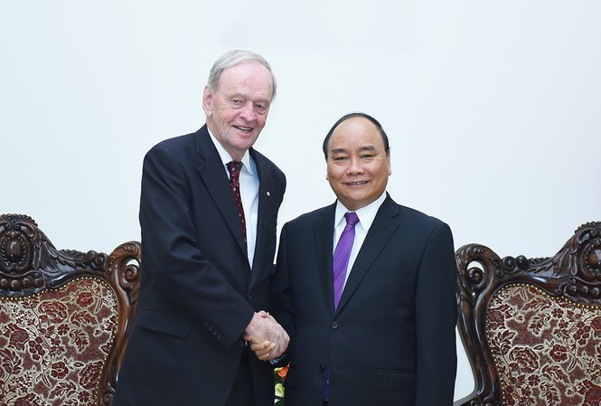 Thủ tướng Nguyễn Xuân Phúc tiếp cựu Thủ tướng Canada Jean Chretien Thủ tướng Nguyễn Xuân Phúc tiếp cựu Thủ tướng Canada Jean Chretien