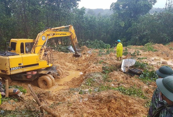 Sạt lở lại chôn vùi 5 người ở Quảng Nam Sạt lở lại chôn vùi 5 người ở Quảng Nam
