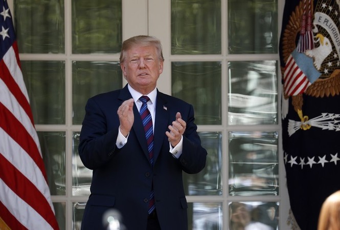 Tổng thống Mỹ Trump bất ngờ cân nhắc quay trở lại TPP Tổng thống Mỹ Donald Trump. Ảnh: Reuters
