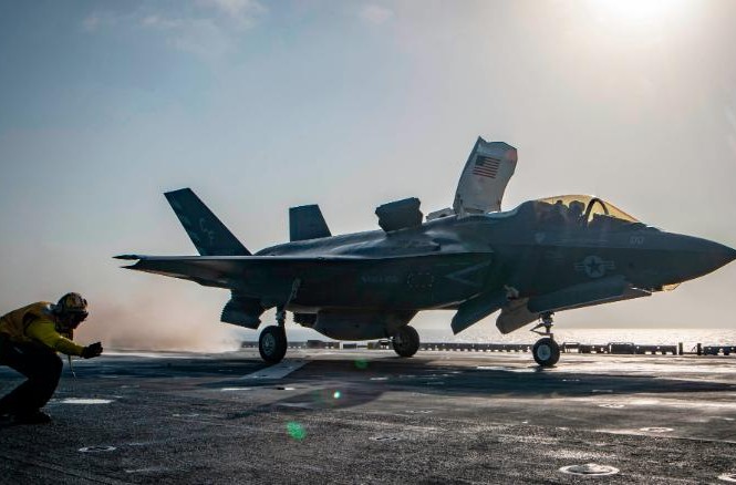 F-35B - tiêm kích tàng hình đáng tự hào của Mỹ rơi lần đầu tiên F-35B. Ảnh: Hải quân Mỹ