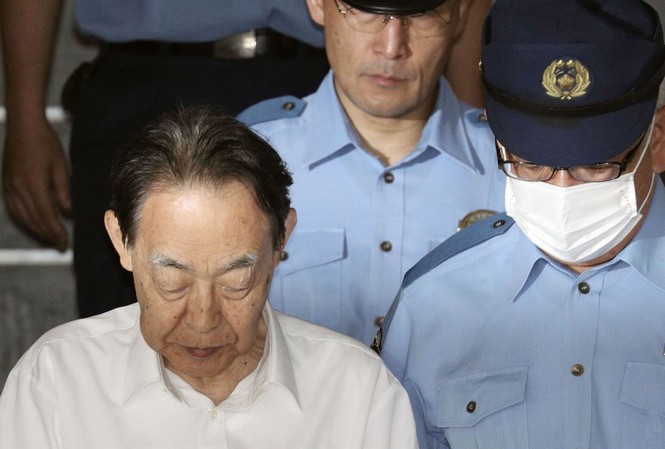 Cựu Thứ trưởng Nhật Bản đi tù 6 năm vì đâm chết con trai Ông Hideaki Kumazawa. Ảnh: Sky News