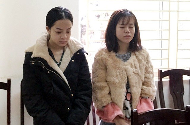 Hà Nội: 'Má mì' 16 tuổi rủ bạn đi bán dâm Trần Thị Hiền Trang và Trần Thị Lan. (Ảnh: CTV)