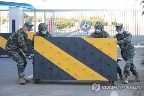 Hàn Quốc: Một ngày 100 ca nhiễm mới, trong đó có 3 quân nhân Ảnh: Yonhap