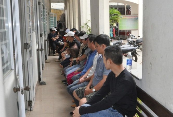 Triệt phá ổ cờ bạc trong căn hộ cao cấp, tạm giữ 24 đối tượng Công an quận Ngũ Hành Sơn vừa triệt phá được 1 ổ cờ bạc dưới hình thức xóc đĩa và tạm giữ 24 đối tượng