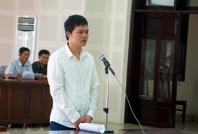 Giả làm cò đất, cò 'chạy việc', lừa đảo gần 3 tỷ đồng Bị cáo Nguyễn Khắc Lương tại tòa