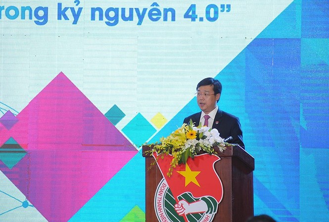 Diễn đàn trở thành kênh kết nối trí thức trẻ Việt Nam toàn cầu Theo anh Lê Quốc Phong, Bí thư thứ nhất TƯ Đoàn, với Diễn đàn này, TƯ Đoàn hình thành một kênh kết nối trực tiếp với trí thức trẻ Việt Nam trong và ngoài nước. Ảnh: Xuân Tùng