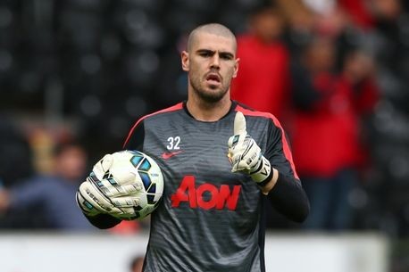 Bật Van Gaal, Valdes hết đất sống ở M.U Valdes sắp bật bãi khỏi M.U.