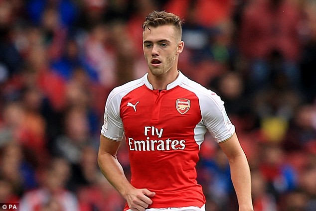 Arsenal dồn dập nhận hung tin Arsenal bị phạt 60.000 bảng vì vụ chuyển nhượng Chambers.